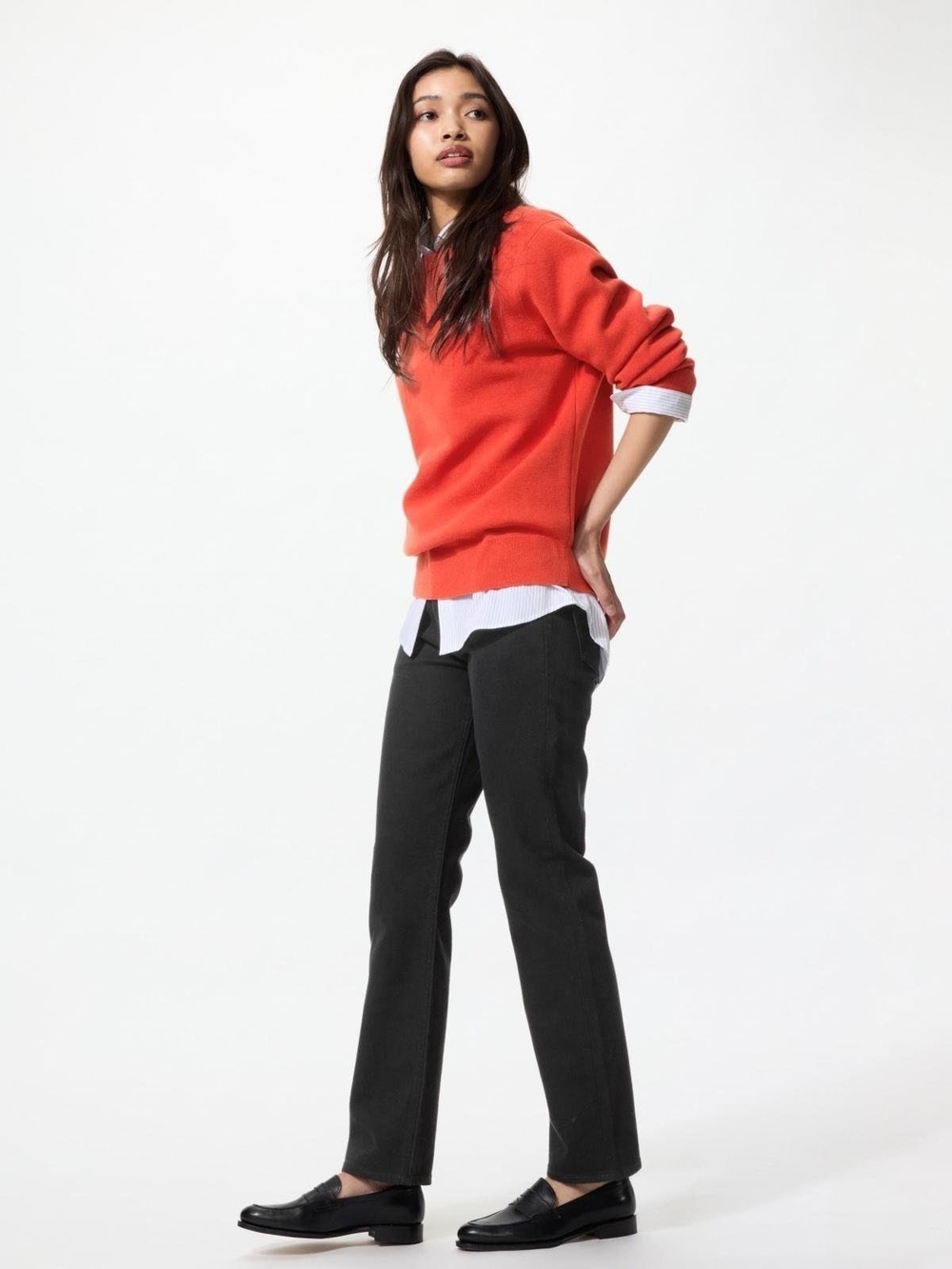 Uniqlo Straight-Leg Pants in Charcoal